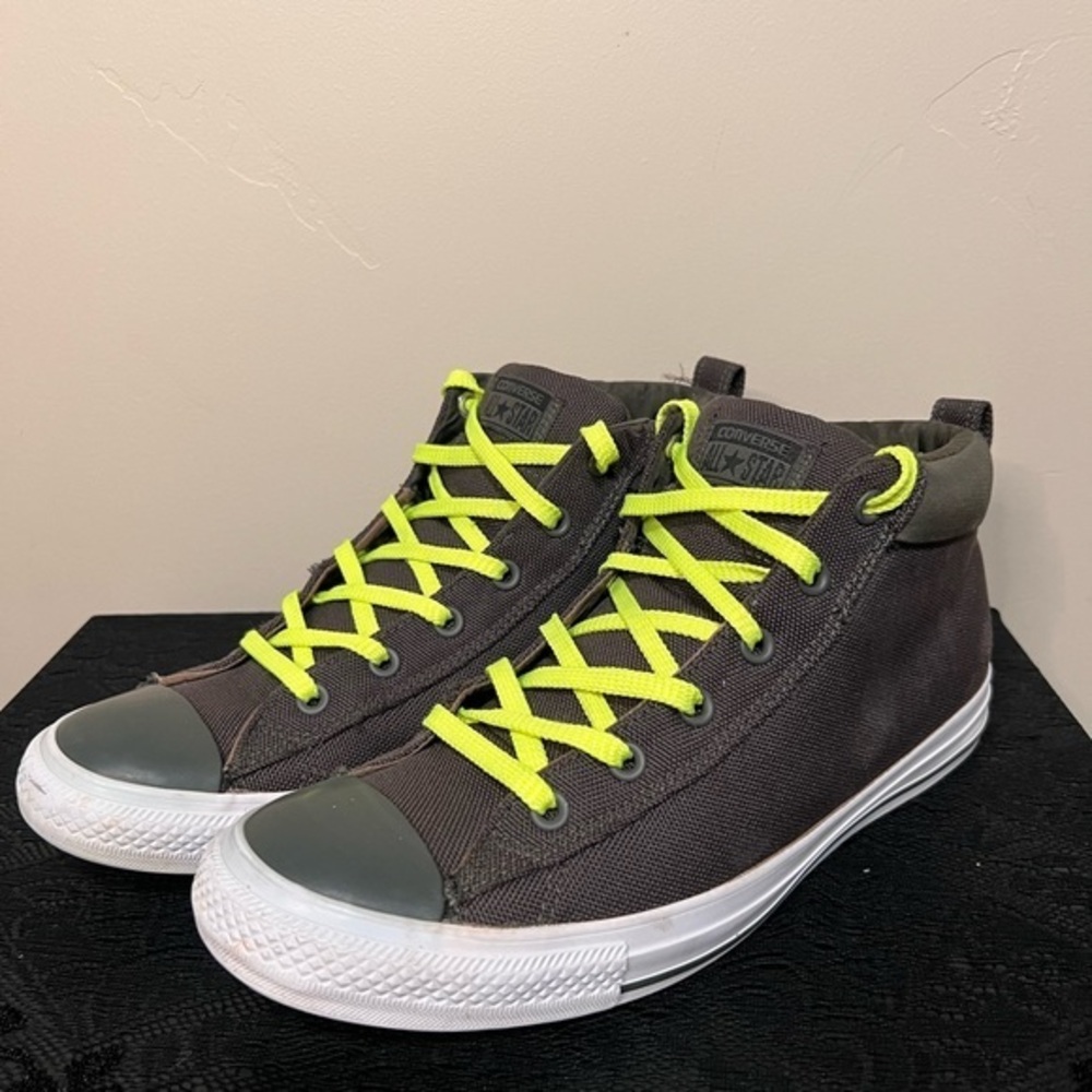 Converse Unisex Chuck Taylor All Star Street Mid Casual Shoe